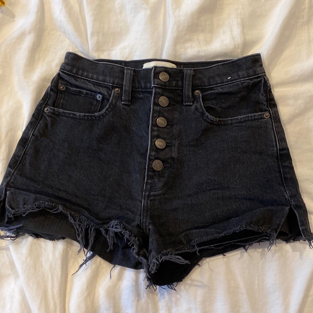 Women’s High Rise Mom shorts